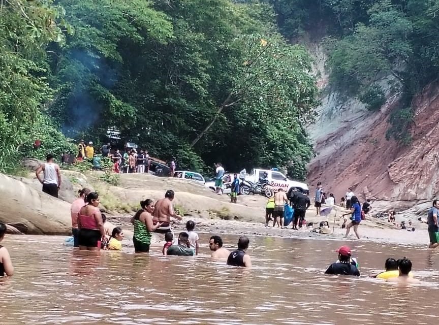 VOLUNTARIOS DE LA FUNDACIÓN GUARDIÁN SALVAN A TRES PERSONAS DE AHOGARSE
