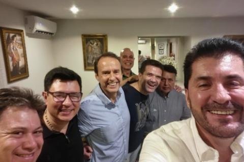 TUTO SUMA APOYO DE GARY AÑEZ Y CRECEN RUMORES EN REDES SOBRE POSIBLE FÓRMULA PRESIDENCIAL