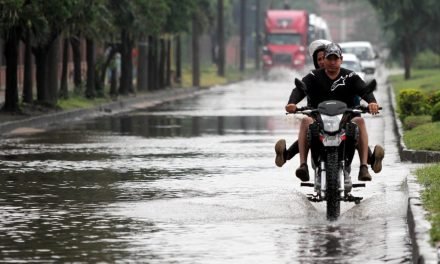 ALERTA DE LLUVIAS EN CINCO DEPARTAMENTOS Y AMENAZA POR DESBORDES DE RÍOS EN TODO EL PAÍS