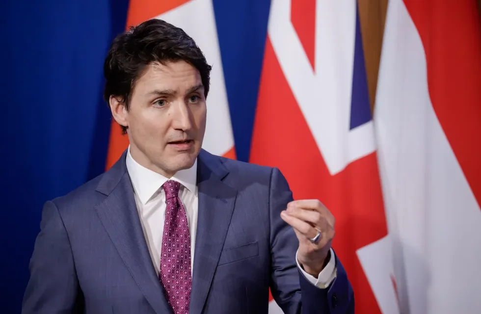 JUSTIN TRUDEAU DEJA UN PARTIDO DESTROZADO Y A CANADÁ DIVIDIDA
