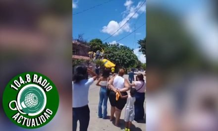 AVIONETA CAE EN UN BARRIO CERCA DEL TROMPILLO