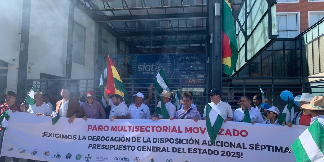 GREMIALES, EMPRESARIOS Y TRANSPORTISTAS RECORREN INSTITUCIONES DEL ESTADO EN SEÑAL DE PROTESTA