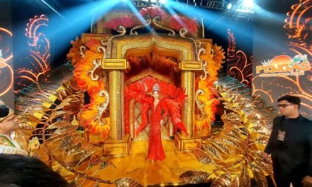 ARIANE I ES CORONADA COMO REINA DEL CARNAVAL CRUCEÑO