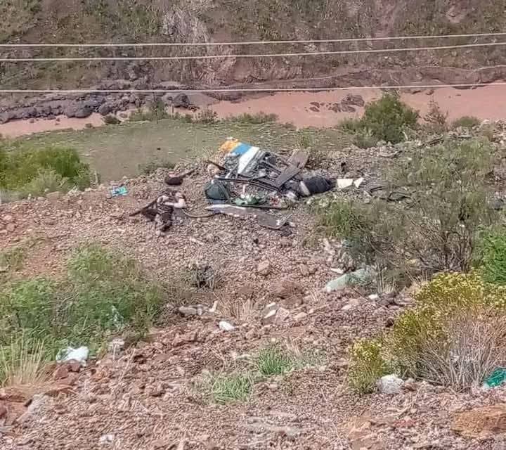 31 FALLECIDOS Y 15 HERIDOS TRAS EMBARRANCAMIENTO DE UN BUS EN LA RUTA POTOSÍ – ORURO