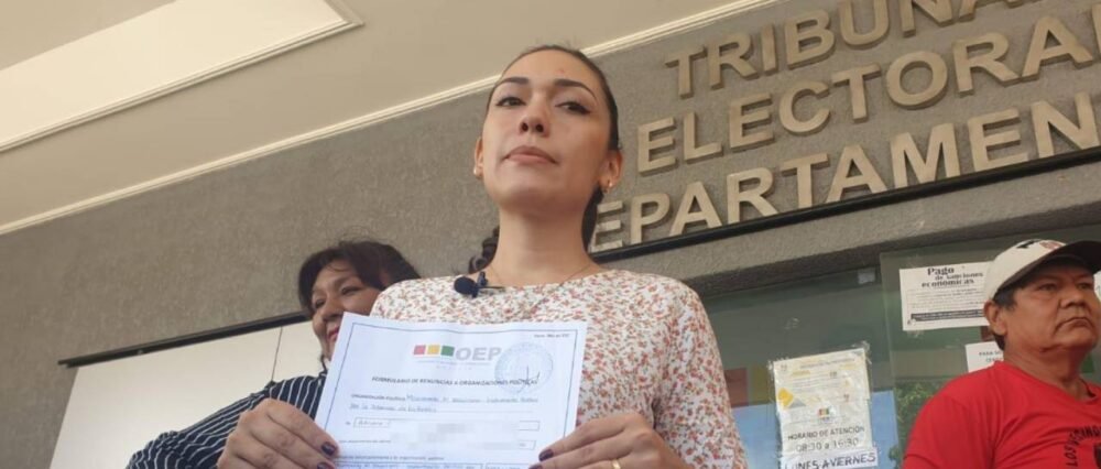 ADRIANA SALVATIERRA RENUNCIA AL MAS Y LANZA CRÍTICAS AL GOBIERNO DE LUIS ARCE