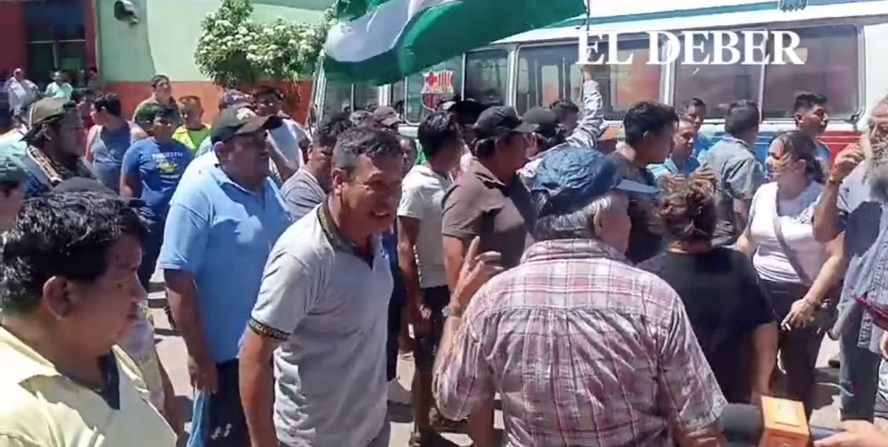 VECINOS INTENTAN DESBLOQUEAR OCTAVO ANILLO DEL CAMBÓDROMO