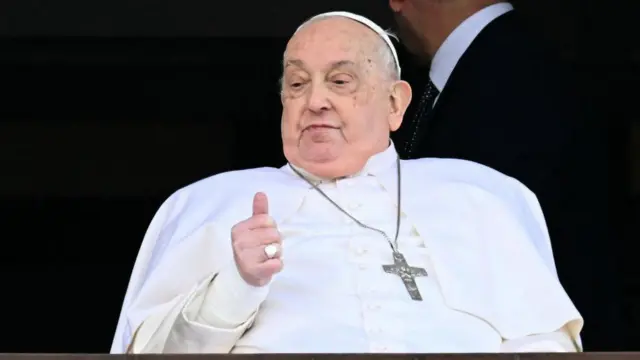 EL MUNDO VUELVE A VER AL PAPA FRANCISCO