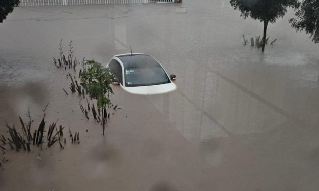 DECENAS DE FAMILIAS EVACUADAS POR FUERTES LLUVIAS EN ARGENTINA