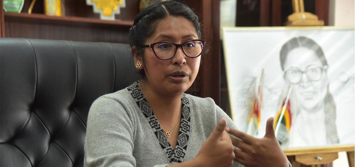 ‘SEÑORES, CUALQUIER GOBIERNO EN EL MUNDO VIVE DE CRÉDITOS’ DICE COPA A ASAMBLEISTAS