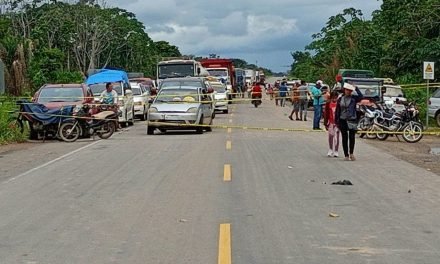 BLOQUEOS POR FALTA DE COMBUSTIBLE CUMPLEN SU SEGUNDO DÍA