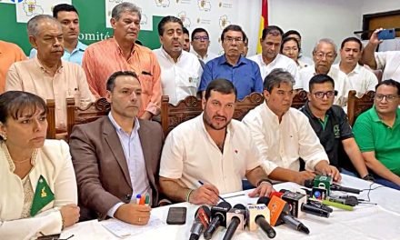 CÍVICOS EXIGEN LIBERACIÓN INMEDIATA DE COMBUSTIBLE