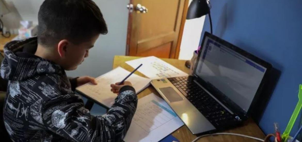 CLASES A DISTANCIA POR DOS DÍAS EN LOS DISTRITOS I, II, II Y PLAN TRES MIL