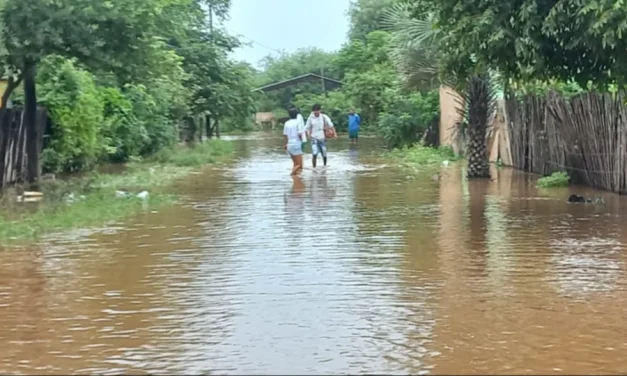 SUSPENDEN CLASES EN PUERTO PAILA POR BARRIOS ENTEROS BAJO EL AGUA