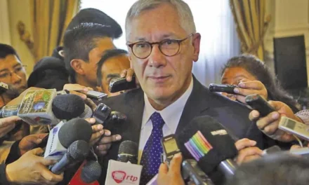 RODRÍGUEZ VELTZÉ PLANTEA ELIMINAR LA REELECCIÓN PRESIDENCIAL