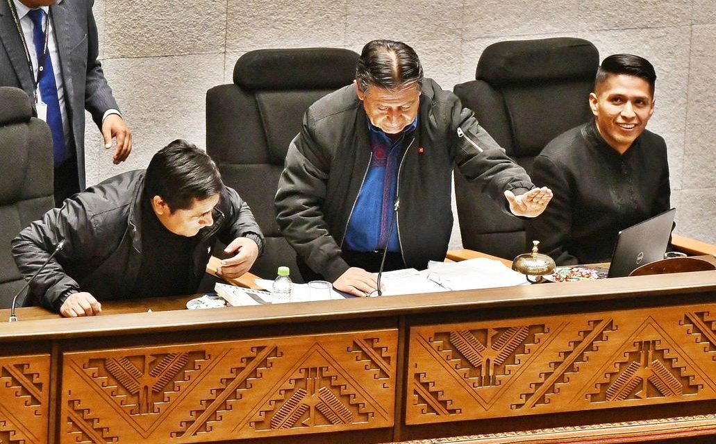 SUSPENDEN SESIÓN EN SENADORES PARA TRATAR PRÉSTAMO JAPONES POR FALTA DE QUÓRUM