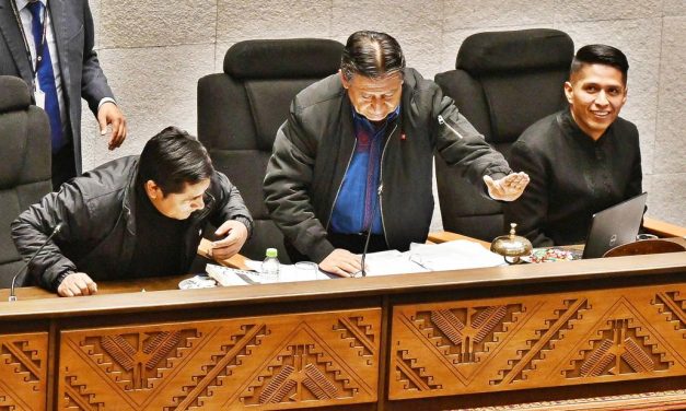 SUSPENDEN SESIÓN EN SENADORES PARA TRATAR PRÉSTAMO JAPONES POR FALTA DE QUÓRUM
