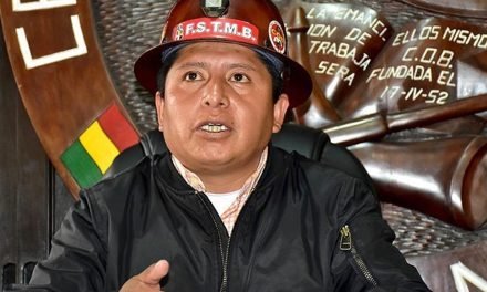 HUARACHI RECONOCE FIN DE CICLO EN LA COB Y ANTICIPA QUE SE CONVOCARÁ CONGRESO