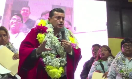 “TENEMOS SIGLA Y UNA PROPUESTA CLARA” ASEGURA JHONNY FERNANDEZ