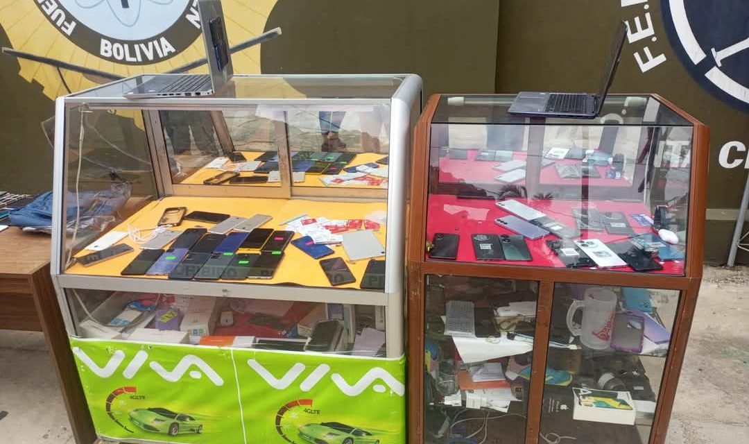 105 CELULARES Y 5 COMPUTADORAS PORTÁTILES FUERON RECUPERADOS DE LOS “CACHIS” EN OPERATIVO