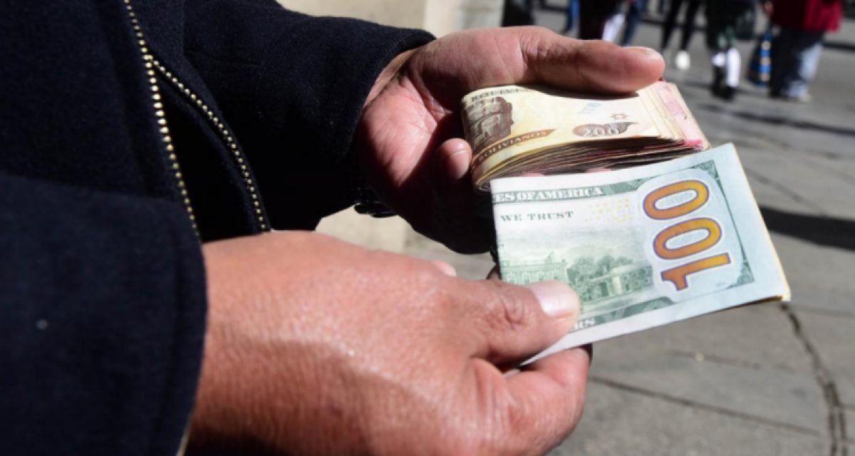 ATRACAN A UN LIBRECAMBISTA EN EL ANTIGUO MERCADO LA RAMADA