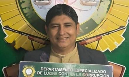PRESENTAN ACUSACIÓN FORMAL CONTRA DIPUTADO POR DESOBEDIENCIA A RESOLUCIONES