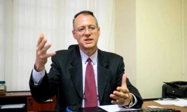 DUNN EXPLICA POR QUÉ NO CONCRETO ALIANZA CON ADN Y MNR