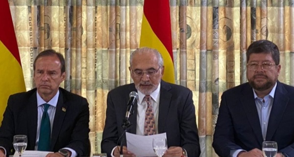 SAMUEL RECONOCE CON TUTO Y MESA QUE CANDIDATURA PUEDE SER INHABILITADA DE FILTRARSE ENCUESTAS