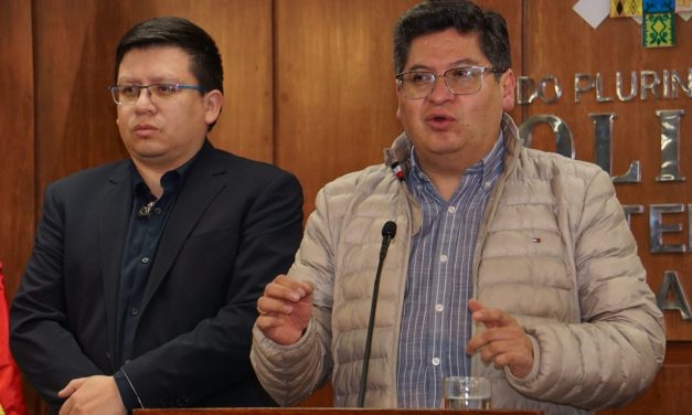 SANTA CRUZ PRESENTÓ SUS OBSERVACIONES A LA CARTOGRAFÍA ELECTORAL AL TSE