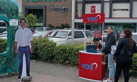 ‘MAMÉN’ SAAVEDRA INICIA LA RECOLECCIÓN DE FIRMAS PARA PERSONERÍA JURÍDICA CON VOS