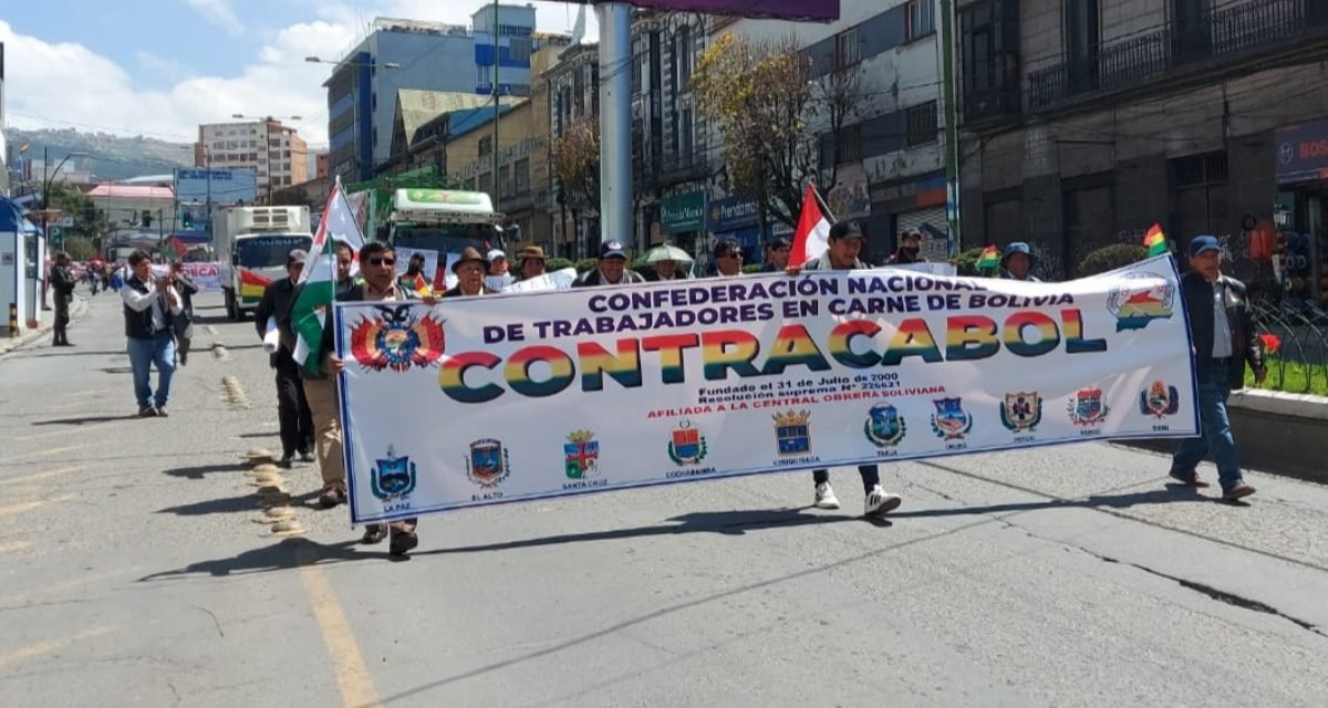 CARNICEROS MARCHAN CONTRA EL ALZA DEL PRECIO DE LA CARNE Y EL GOBIERNO PIDE DIÁLOGO