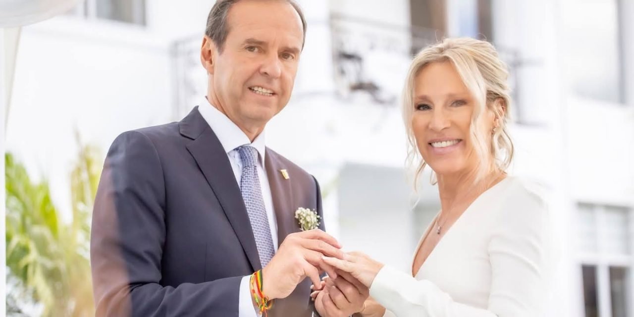 EL  CANDIDATO  A PRESIDENTE TUTO QUIROGA SE CASO