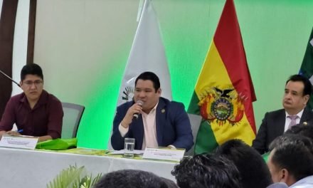 FISCAL GENERAL PRESIDE PRIMERA REUNIÓN TRIMESTRAL INTERINSTITUCIONAL PARA EL CONTROL AÉREO DE VENTA DE COMBUSTIBLE