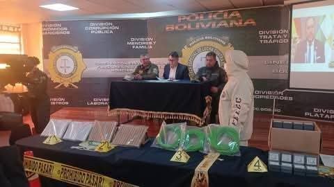 POLICÍA SECUESTRA 47 DINAMITAS Y 20 MIL DETONADORES DESTINADOS A MARCHA EVISTA