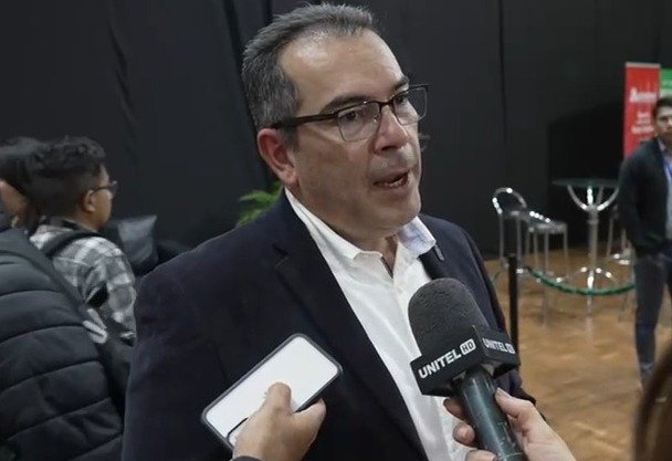 GOBERNACIÓN Y TRANSPORTISTAS LLEGAN A UN ACUERDO Y LEVANTAN PROTESTAS