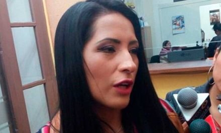 WILMA ALANOCA ES ELEGIDA CANDIDATA A LA VICEPRESIDENCIA PARA ACOMPAÑAR A EVO