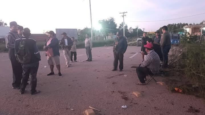 TERCER DIA DE BLOQUEO EN PAILON Y SUMA APOYO EN TRES CRUCES