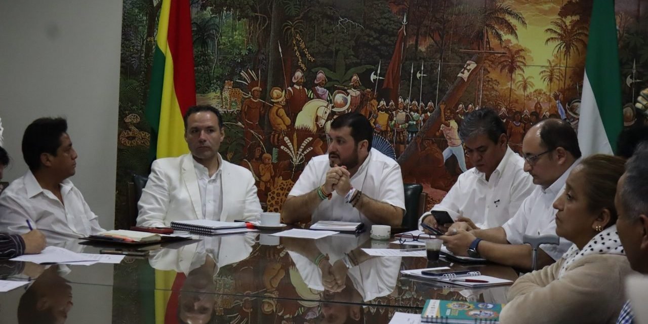COMITÉ  CÍVICO CONVOCA A LA ASAMBLEA DE LA CRUCEÑIDAD, BUSCARÁ DIÁLOGO CON  CANDIDATOS
