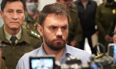 DEL CASTILLO ANUNCIA QUE ANALIZARÁN “UNA VEZ MÁS” EL PLAN PARA CAPTURAR A MORALES