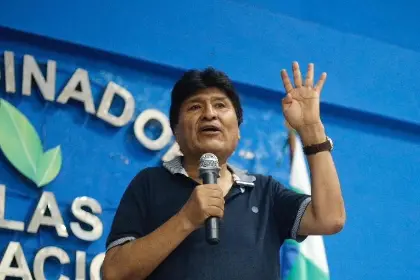 EVO AFIRMA QUE SU BINOMIO FUE REGISTRADO EN EL SISTEMA DEL TSE