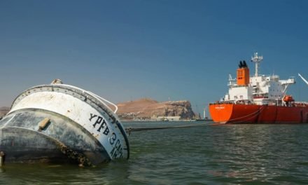 DESCARGAN TRES BUQUES CON MÁS DE 100 MILLONES DE LITROS DE COMBUSTIBLE POR PUERTOS DE CHILE Y PERÚ