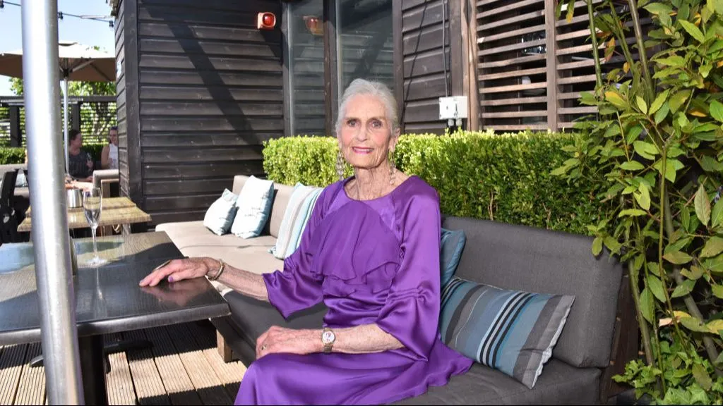 TIENE 96 AÑOS Y ES LA SUPERMODELO MÁS LONGEVA DEL MUNDO