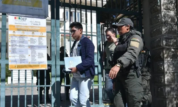TCP NOTIFICA AL TSE CON LA SENTENCIA QUE DECLARA INCONSTITUCIONAL LA REELECCIÓN