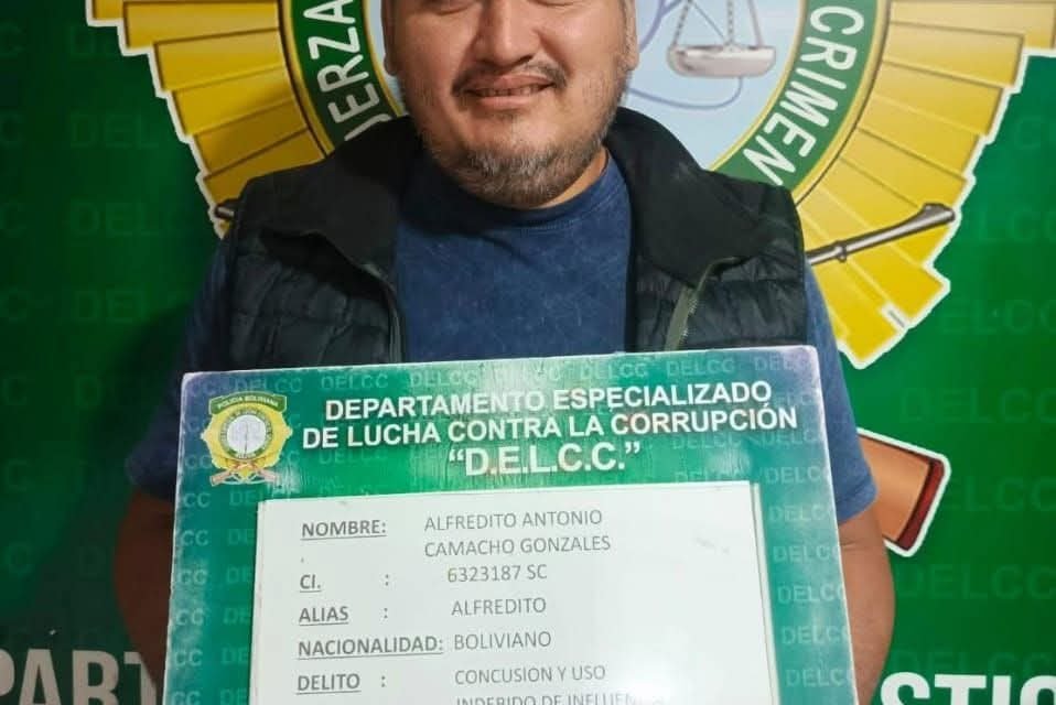 APREHENDEN AL EX SUBALCAIDE DEL PLAN TRES MIL  ACUSADO POR USO INDEBIDO DE INFLUENCIAS