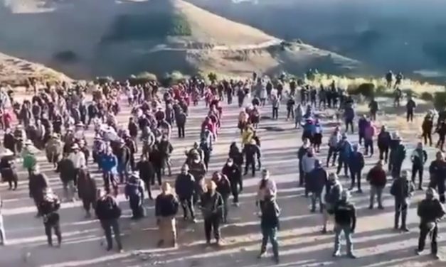 “EVISTAS” AMENAZAN CON RESPONDES A POLICÍAS SI INTERVIENEN BLOQUEOS