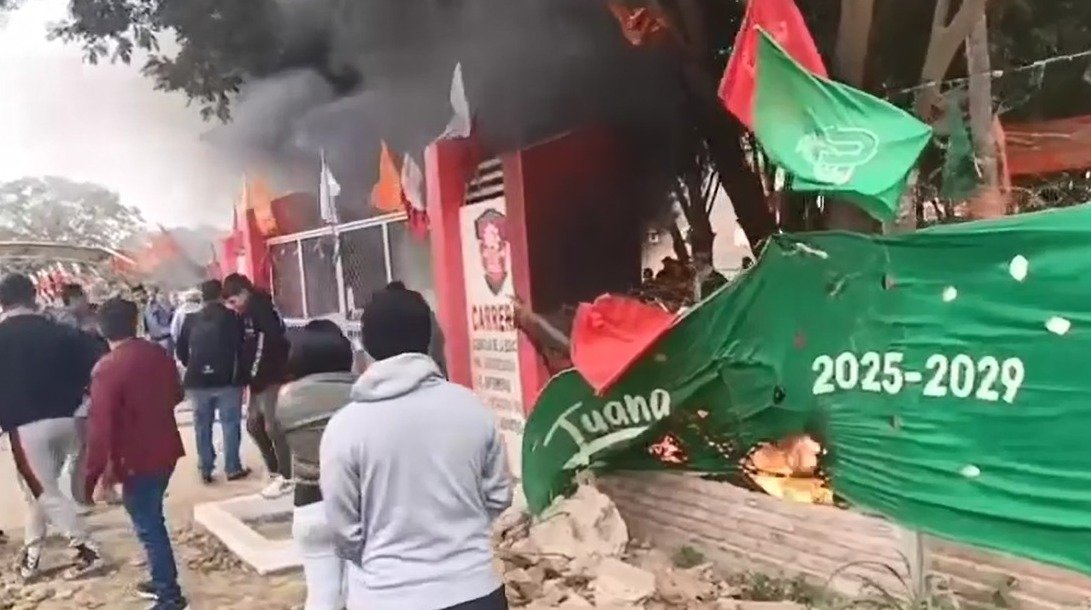 INCIDENTES EN SAN JULIÁN OBLIGAN A SUSPENDER ELECCIONES EN LA UAGRM