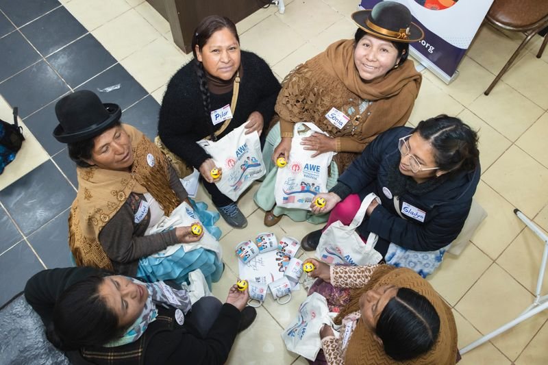 35 MUJERES DEL ÁREA RURAL SE SUMAN A LAACADEMIA DE MUJERES EMPRENDEDORAS