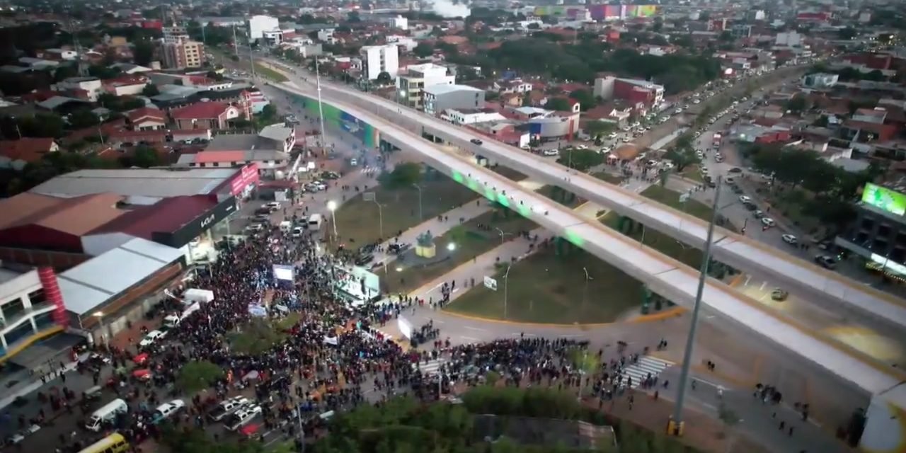 JHONNY FERNÁNDEZ INAUGURA EL VIADUCTO DEL CUARTO ANILLO  AVENIDA VIRGEN DE COTOCA