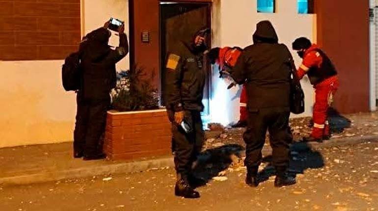 WILMA ALANOCA DENUNCIA ATENTADO CON EXPLOSIVO EN SU DOMICILIO