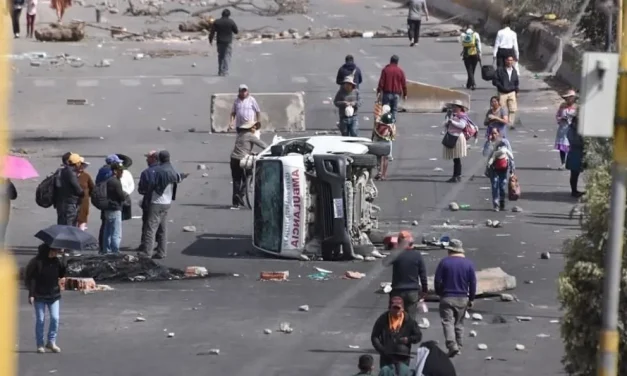 DÍA 8 DEL BLOQUEO EVISTA: COCHABAMBA SIGUE AISLADA Y EL PAÍS CONTINÚA TENSIONADO
