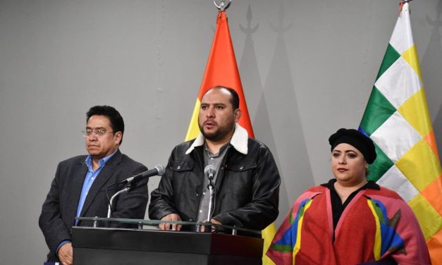 GOBIERNO ANUNCIA DEMANDA CONTRA EVO MORALES POR TERRORISMO E INSTIGACIÓN A BLOQUEOS